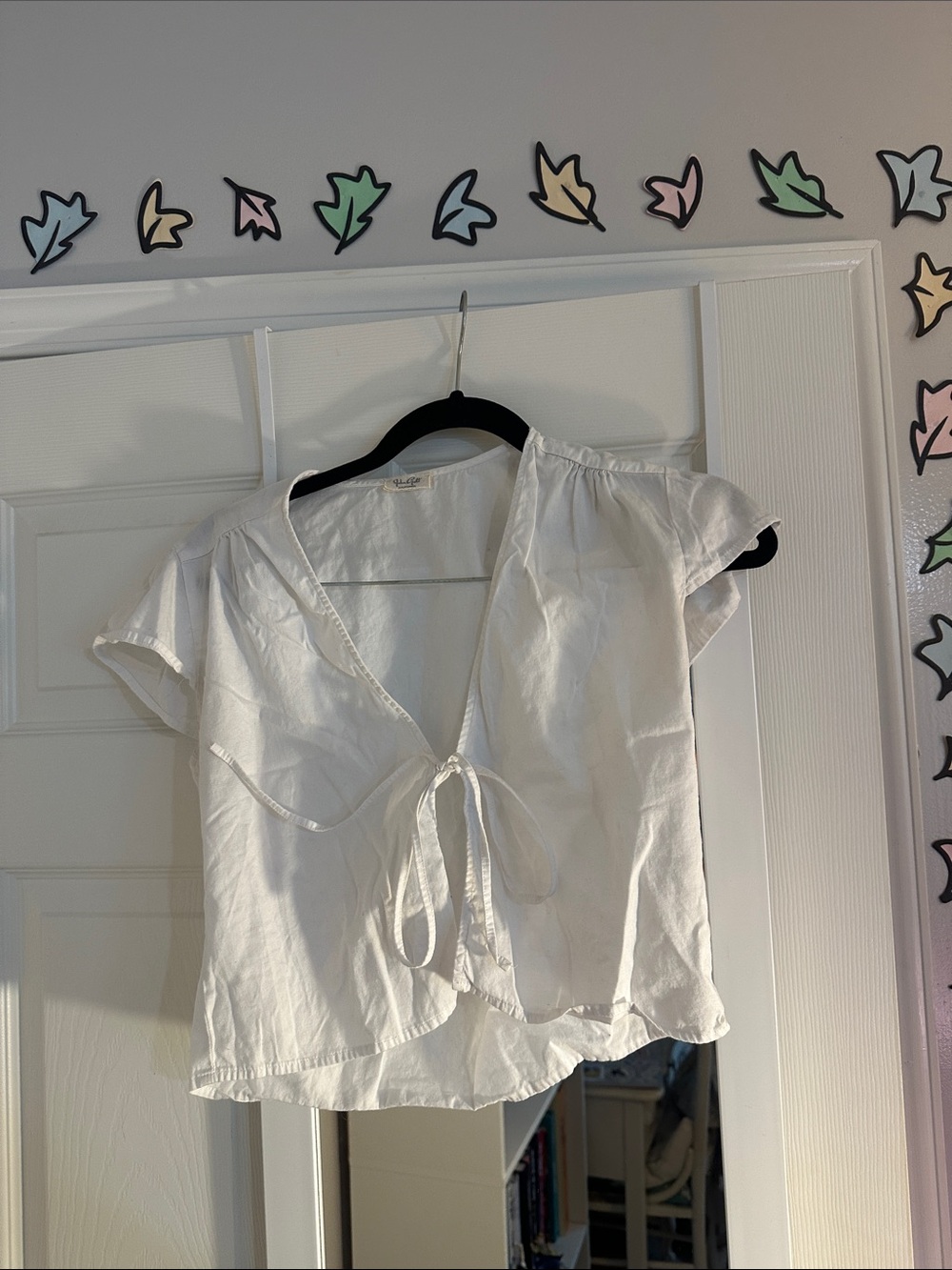 John Galt White Tie-Front Short Sleeve Women's Top